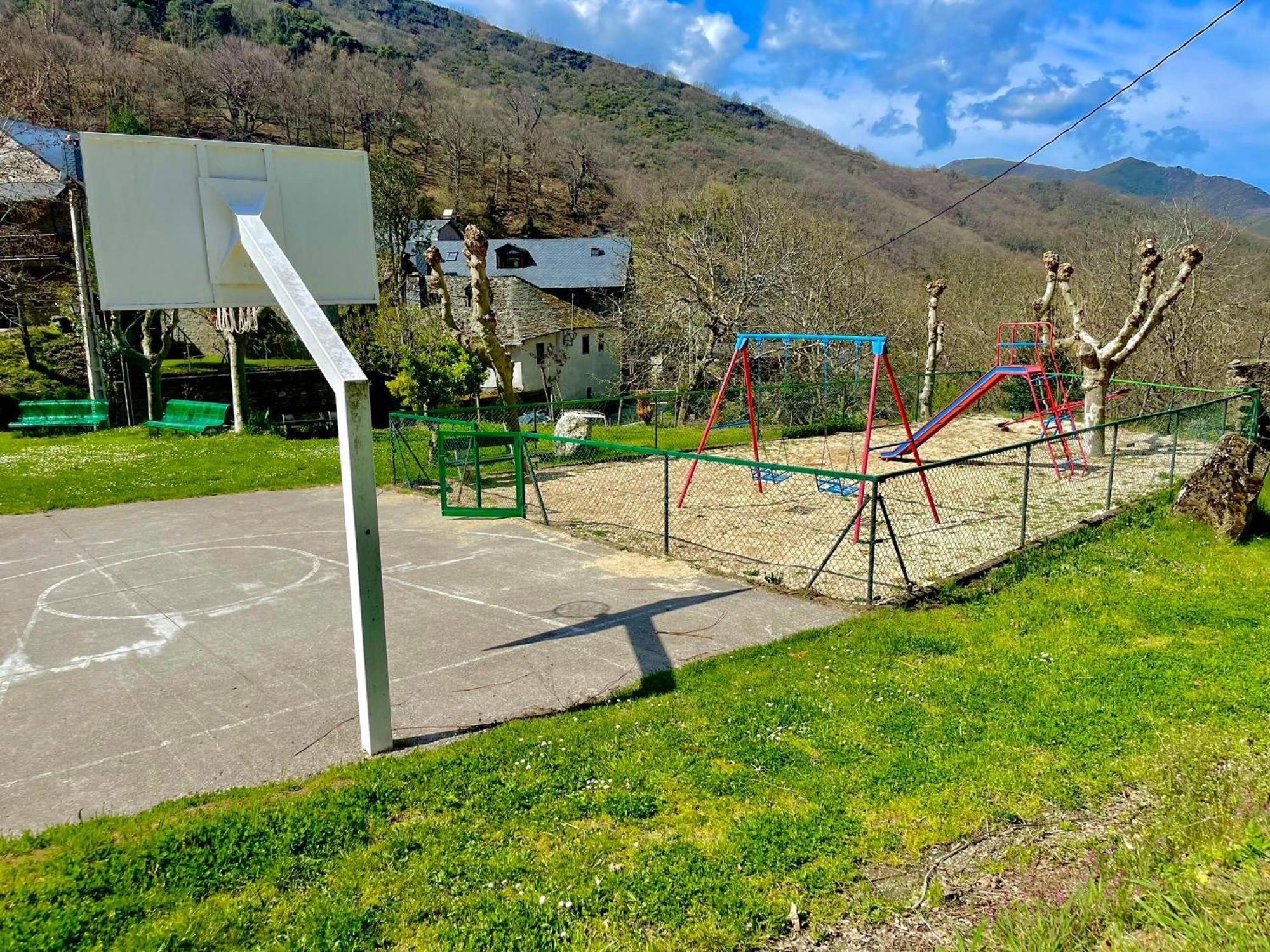 Casa Boral- Comfort Exclusivo En Plena Naturaleza - Valle Del Silencio Manzanedo de Valdueza 外观 照片